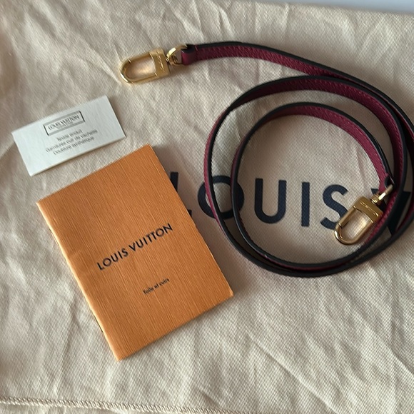 Like new Louis Vuitton Alma Bag Into Bag - Picture 6 of 7